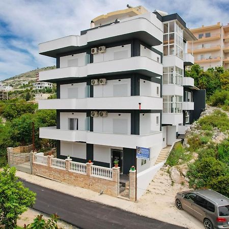 Apartments & Hotel Eleanna Sarandë Eksteriør bilde