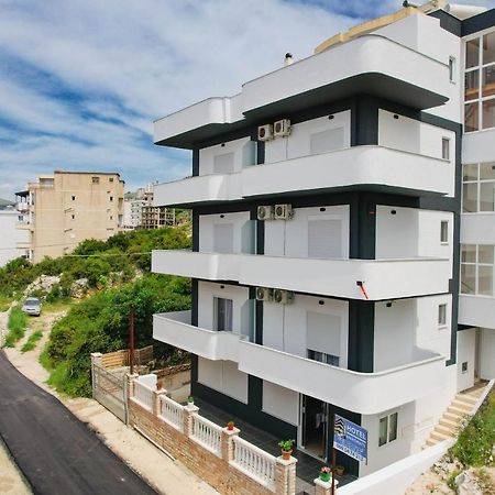 Apartments & Hotel Eleanna Sarandë Eksteriør bilde