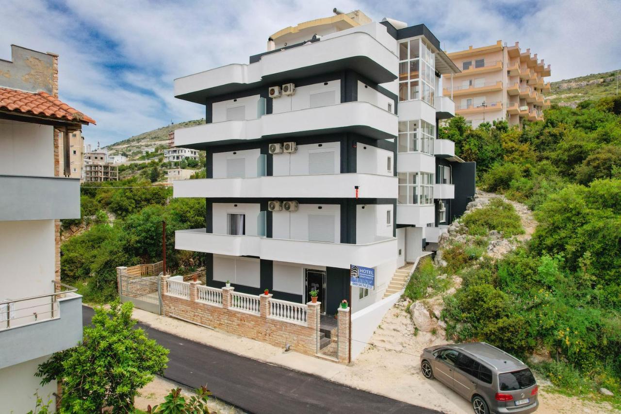 Apartments & Hotel Eleanna Sarandë Eksteriør bilde