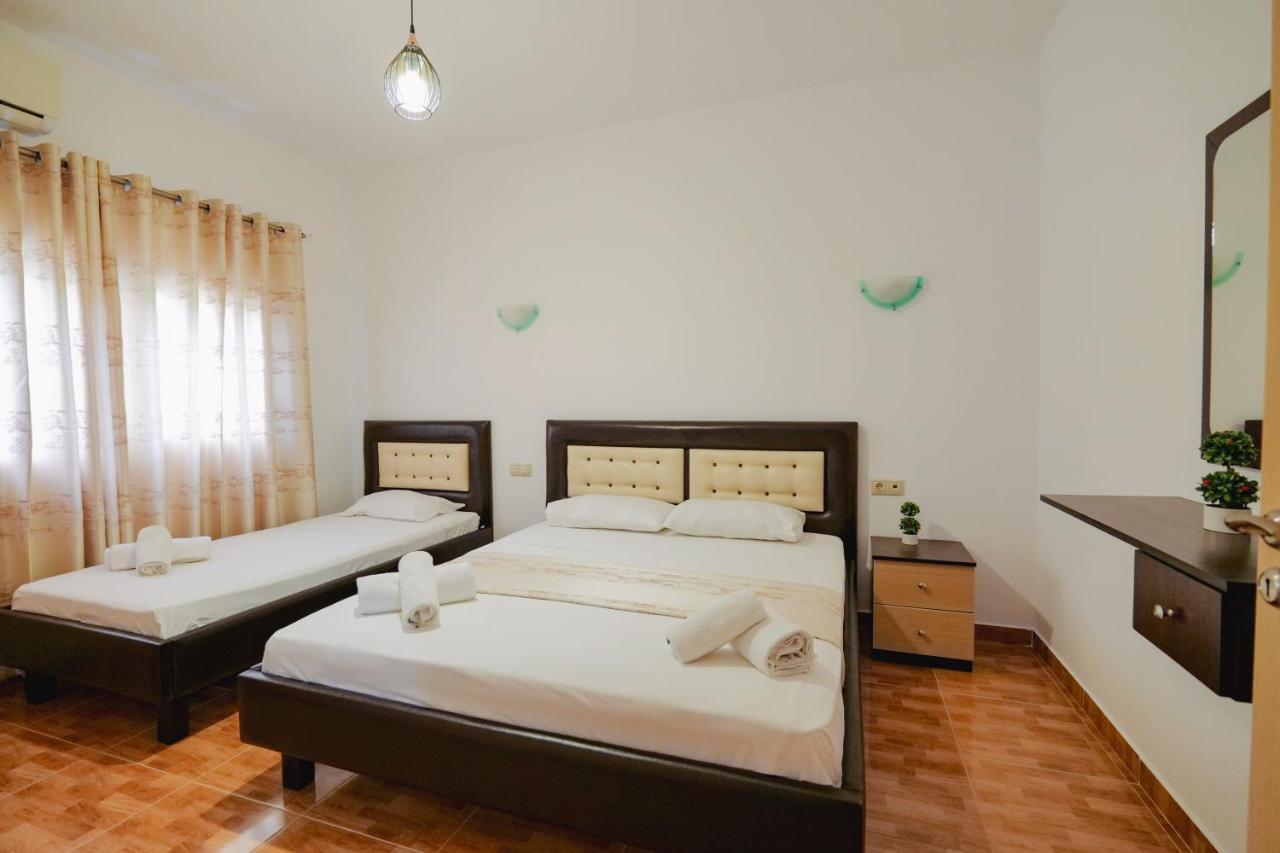 Apartments & Hotel Eleanna Sarandë Eksteriør bilde