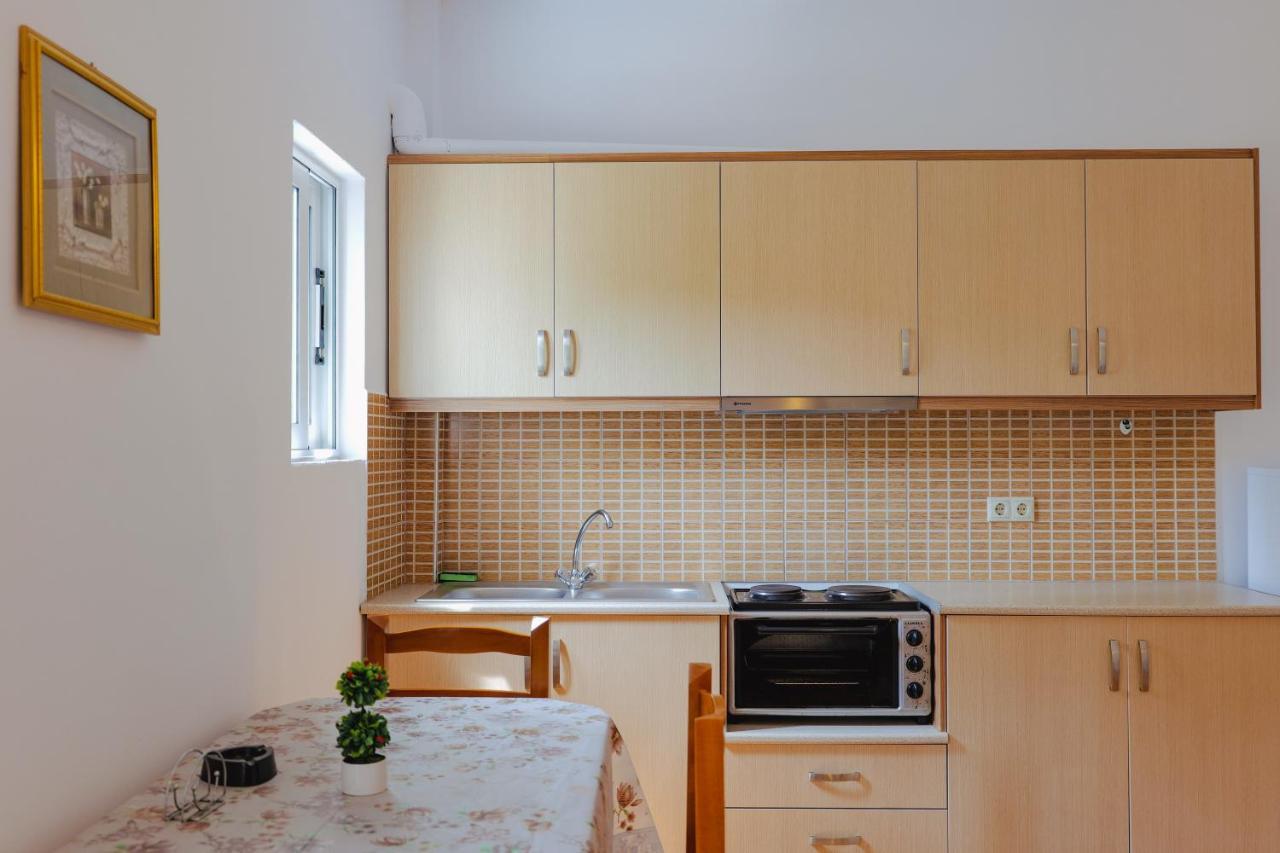 Apartments & Hotel Eleanna Sarandë Eksteriør bilde