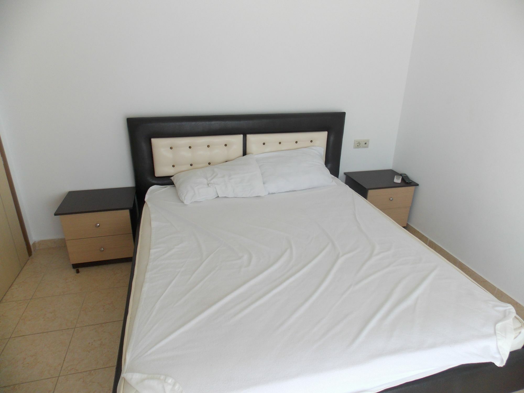 Apartments & Hotel Eleanna Sarandë Eksteriør bilde