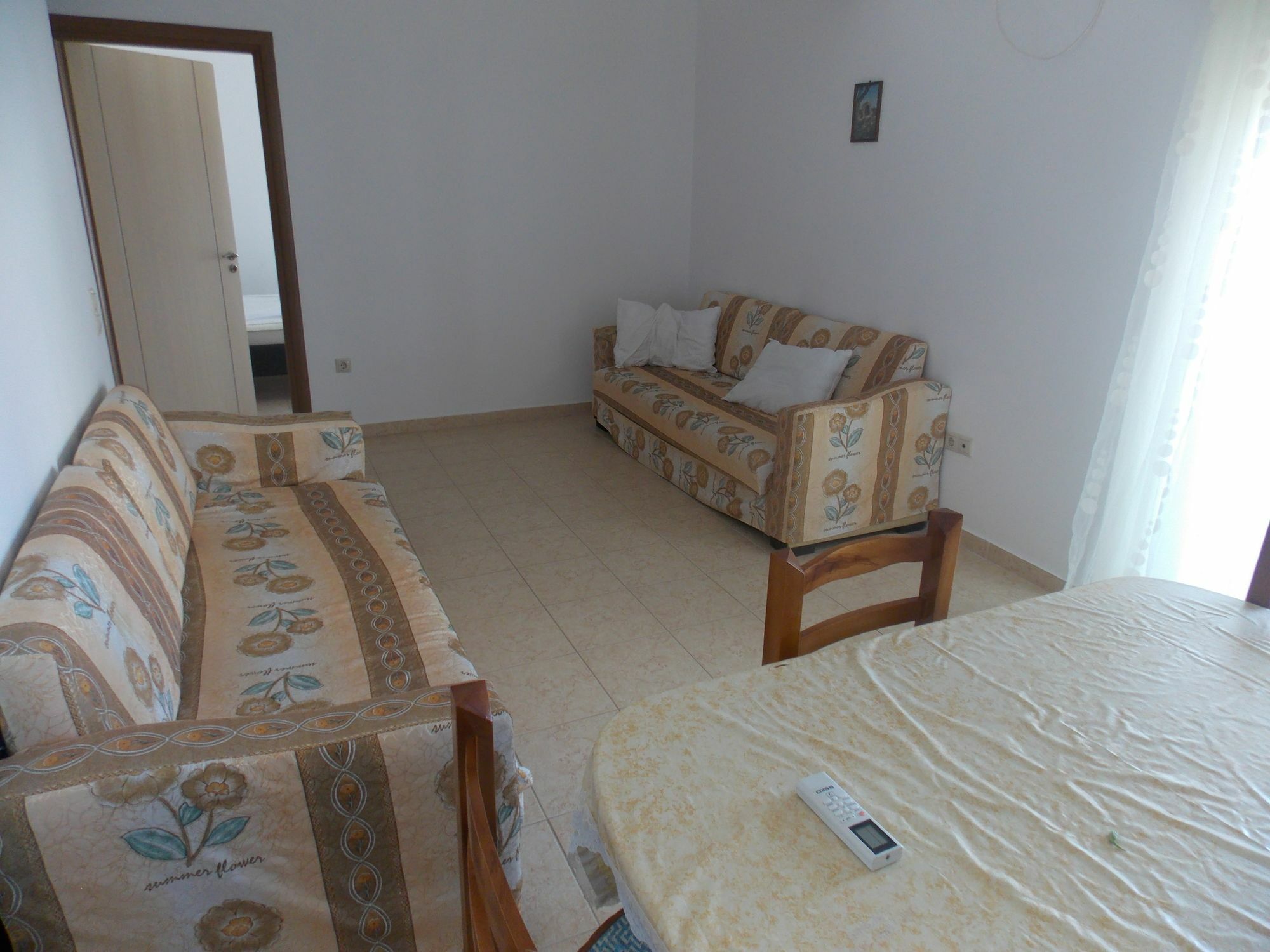 Apartments & Hotel Eleanna Sarandë Eksteriør bilde