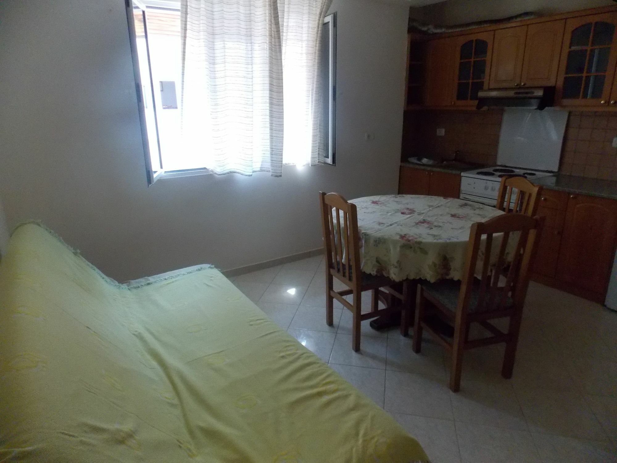 Apartments & Hotel Eleanna Sarandë Eksteriør bilde