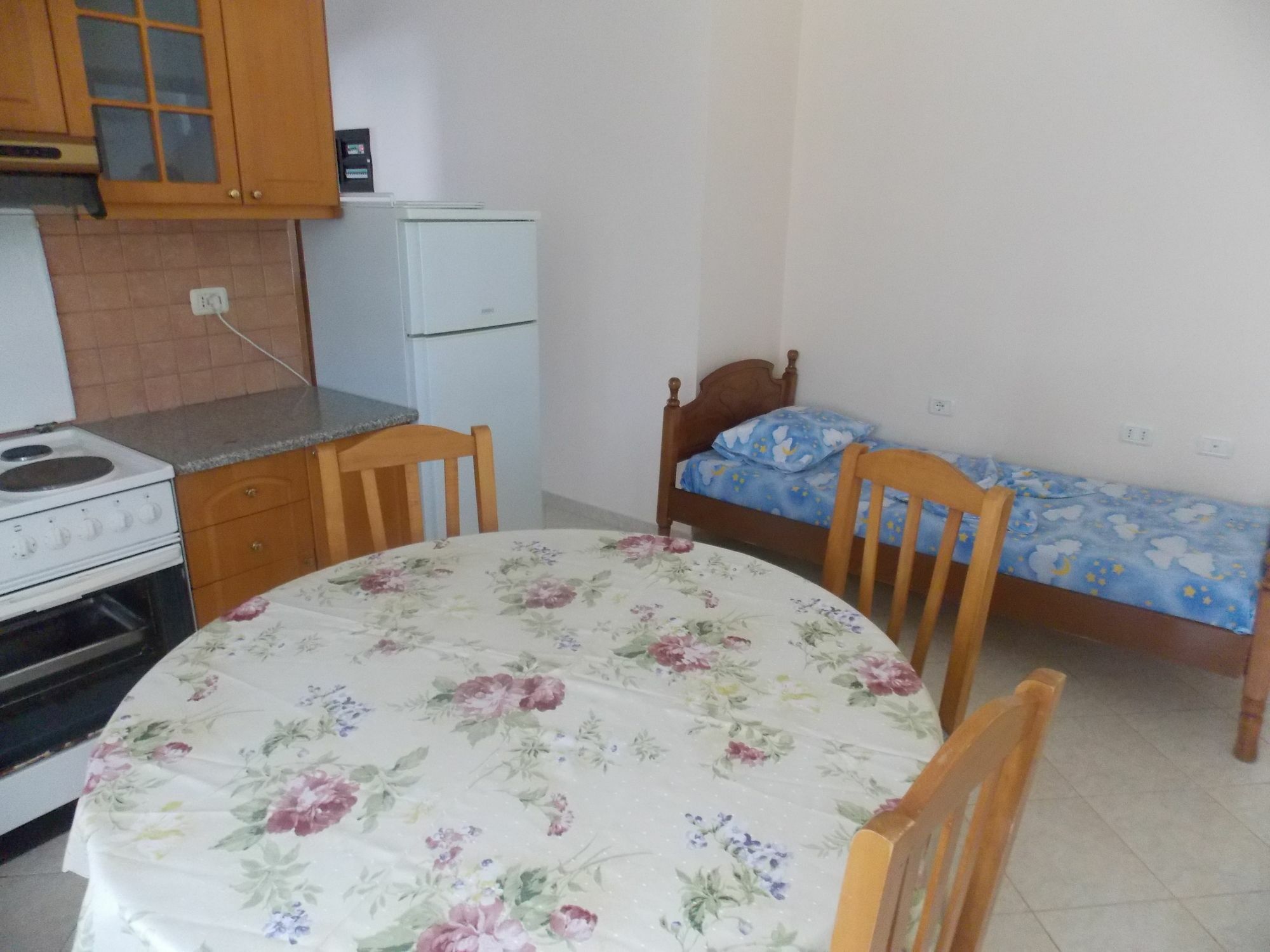 Apartments & Hotel Eleanna Sarandë Eksteriør bilde